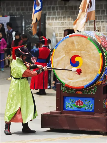 Drummer, Deoksugung Palace, Seoul, South Korea, Asia