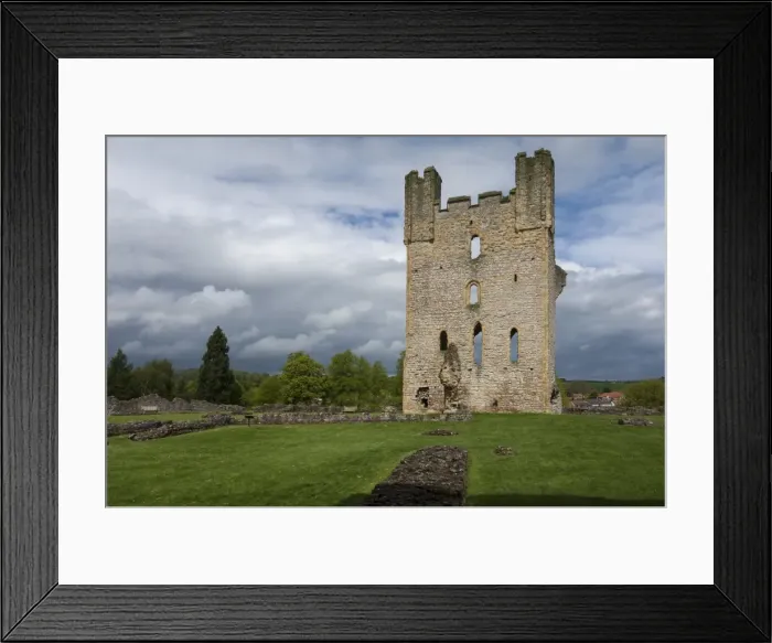 Framed Print : East Tower of the 12th century Medieval castle, Helmsley, North Yorkshire National Park, Yorkshire, England, United Kingdom, Europe Framed Print : East Tower of the 12th century Medieval castle, Helmsley, North Yorkshire National Park, Yorkshire, England, United Kingdom, Europe