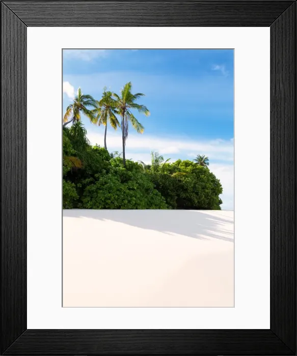 Framed Print : A beautiful white-sand beach on a deserted island in the Northern Huvadhu Atoll, Maldives, Indian Ocean, Asia Framed Print : A beautiful white-sand beach on a deserted island in the Northern Huvadhu Atoll, Maldives, Indian Ocean, Asia