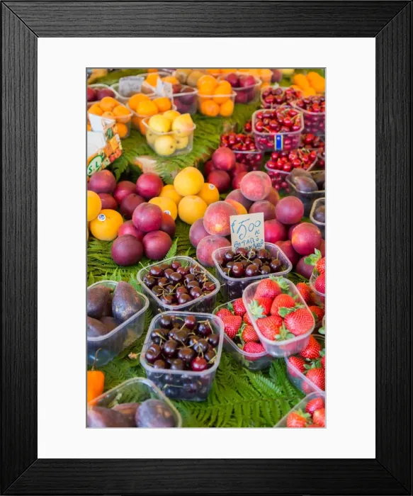 Framed Print : Fruit for sale in Mercato di Campo de Fiori, Rome, Lazio, Italy, Europe Framed Print : Fruit for sale in Mercato di Campo de Fiori, Rome, Lazio, Italy, Europe