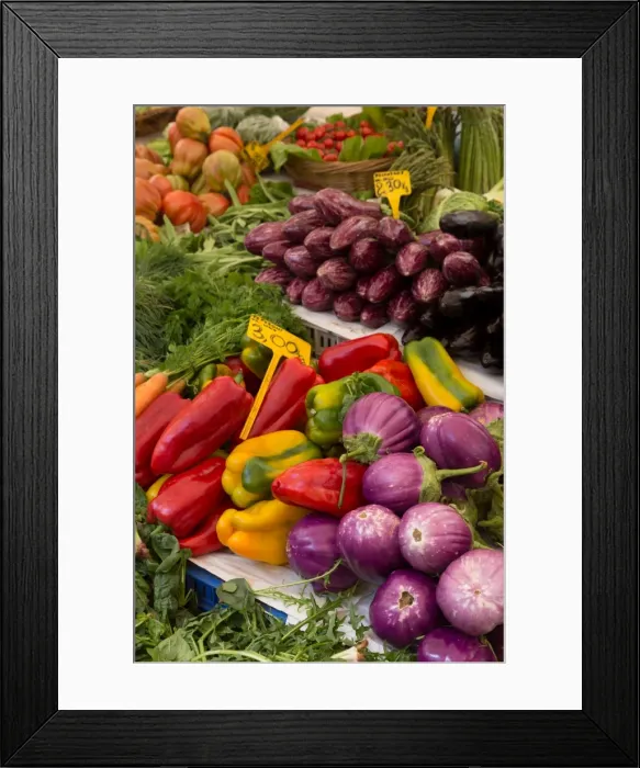 Framed Print : Fruit and vegetables for sale in Mercato di Campo de Fiori, Rome, Lazio, Italy, Europe Framed Print : Fruit and vegetables for sale in Mercato di Campo de Fiori, Rome, Lazio, Italy, Europe