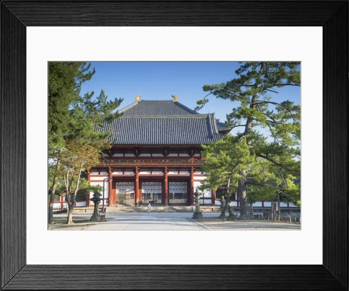 Framed Print : Man at Todaiji Temple, UNESCO World Heritage Site, Nara, Kansai, Japan, Asia Framed Print : Man at Todaiji Temple, UNESCO World Heritage Site, Nara, Kansai, Japan, Asia
