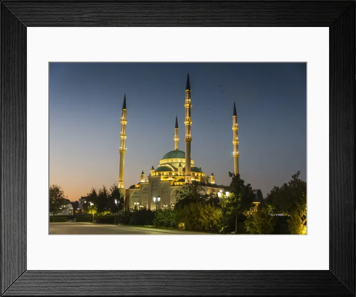 Framed Print : Akhmad Kadyrov Mosque after sunset, Grozny, Chechnya, Caucasus, Russia, Europe Framed Print : Akhmad Kadyrov Mosque after sunset, Grozny, Chechnya, Caucasus, Russia, Europe