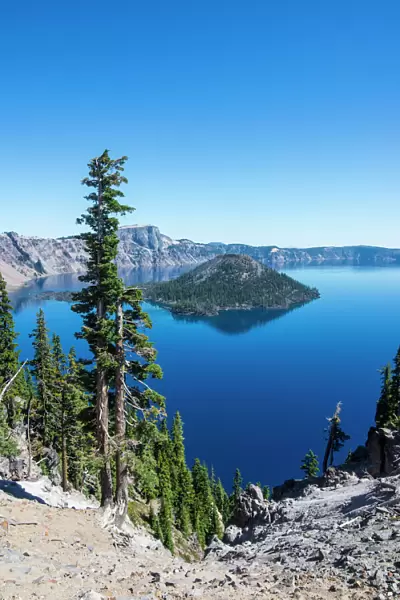The huge caldera of the Crater Lake National Park, Oregon, United States of America, North America