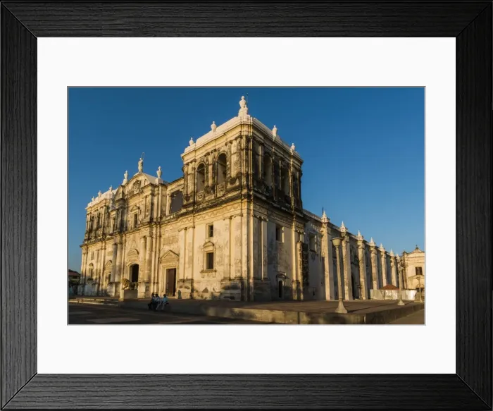 Framed Print : Basilica de La Asuncion, dating from 1610, Leons Cathedral, largest in Central America, UNESCO World Heritage Site, in historic north west city, Leon, Nicaragua, Central America Framed Print : Basilica de La Asuncion, dating from 1610, Leons Cathedral, largest in Central America, UNESCO World Heritage Site, in historic north west city, Leon, Nicaragua, Central America