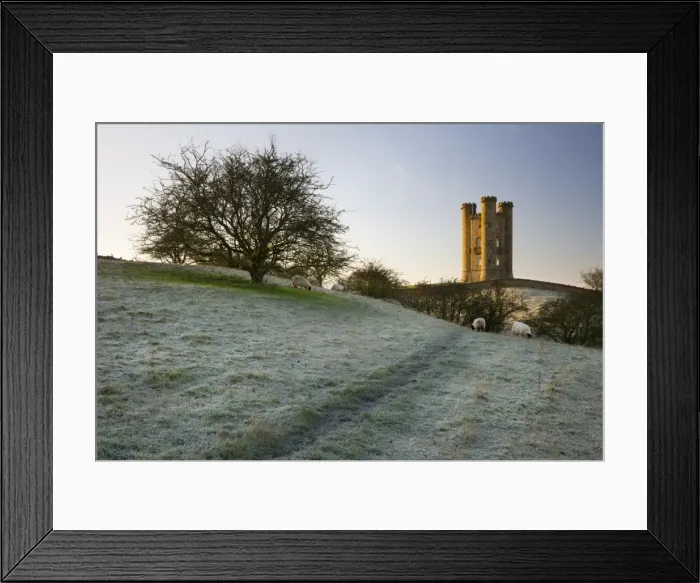 Framed Print : Broadway Tower on frosty morning, Broadway, Cotswolds, Worcestershire, England, United Kingdom, Europe Framed Print : Broadway Tower on frosty morning, Broadway, Cotswolds, Worcestershire, England, United Kingdom, Europe