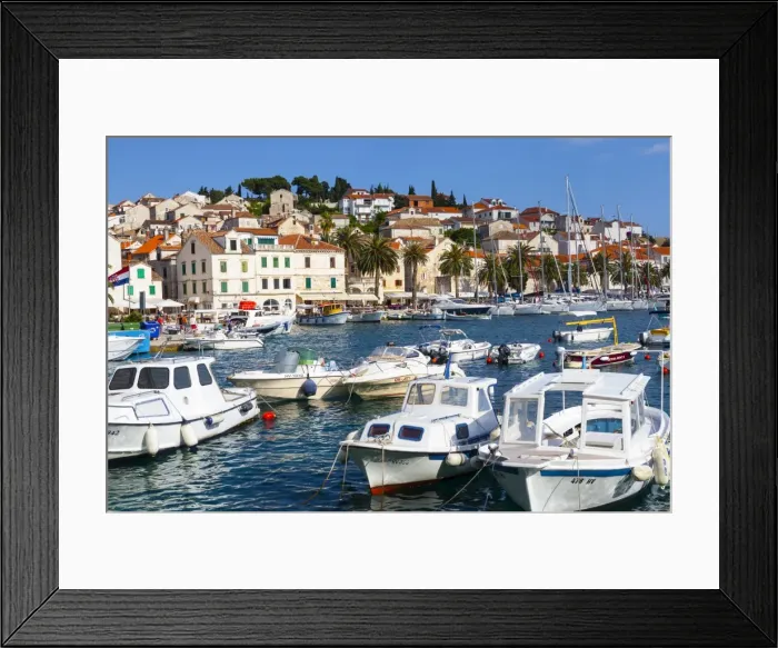 Framed Print : Hvars picturesque harbour, Stari Grad (Old Town), Hvar, Dalmatia, Croatia, Europe Framed Print : Hvars picturesque harbour, Stari Grad (Old Town), Hvar, Dalmatia, Croatia, Europe