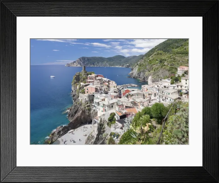 Framed Print : Vernazza, Cinque Terre, UNESCO World Heritage Site, Rivera di Levante, Provinz La Spazia, Liguria, Italy, Europe Framed Print : Vernazza, Cinque Terre, UNESCO World Heritage Site, Rivera di Levante, Provinz La Spazia, Liguria, Italy, Europe