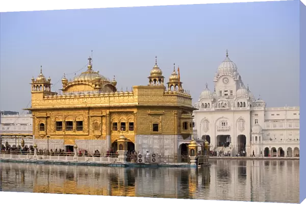 The Harmandir Sahib (The Golden Temple), Amritsar, Punjab, India, Asia
