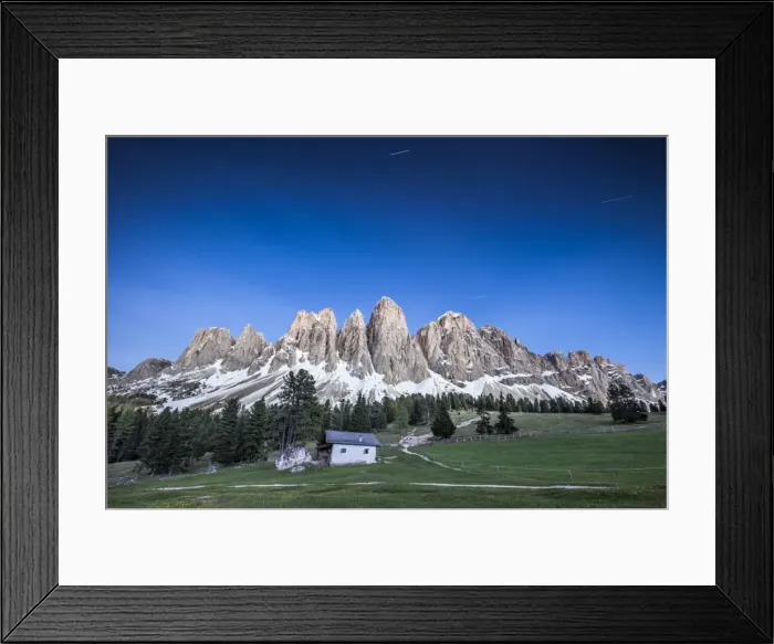 Framed Print : Evening view of the massif of the Odle-Villnoss in the Odle-Puez Nature Park, South Tyrol, Italy, Europe Framed Print : Evening view of the massif of the Odle-Villnoss in the Odle-Puez Nature Park, South Tyrol, Italy, Europe