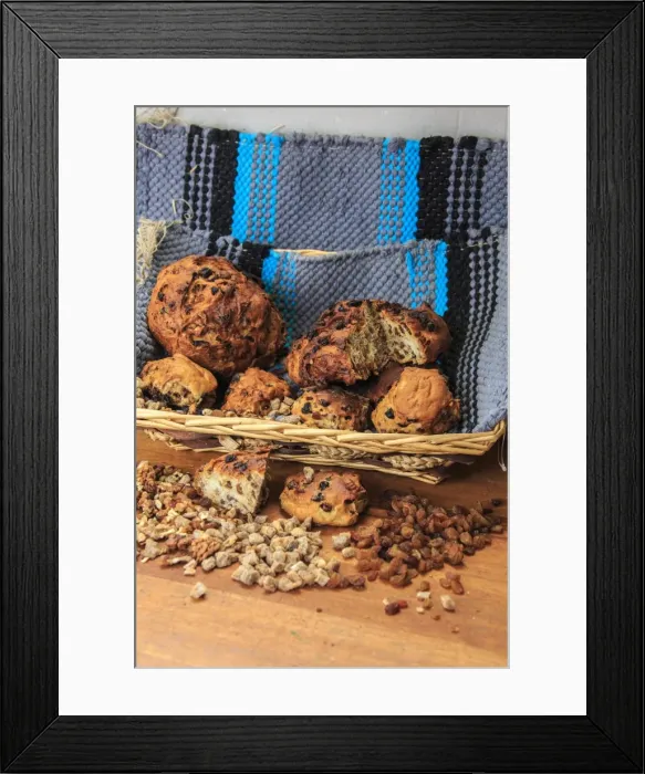 Framed Print : Basket of Bisciola, typical Italian bread made with walnuts, raisins and figs from Valtellina, Lombardy, Italy, Europe Framed Print : Basket of Bisciola, typical Italian bread made with walnuts, raisins and figs from Valtellina, Lombardy, Italy, Europe