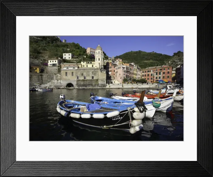 Framed Print : Vernazza, Cinque Terre, UNESCO World Heritage Site, Liguria, Italy, Europe Framed Print : Vernazza, Cinque Terre, UNESCO World Heritage Site, Liguria, Italy, Europe