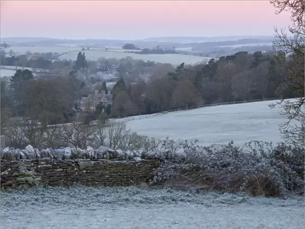 Cotswold landscape on frosty morning, Stow-on-the-Wold, Gloucestershire, Cotswolds, England, United Kingdom, Europe