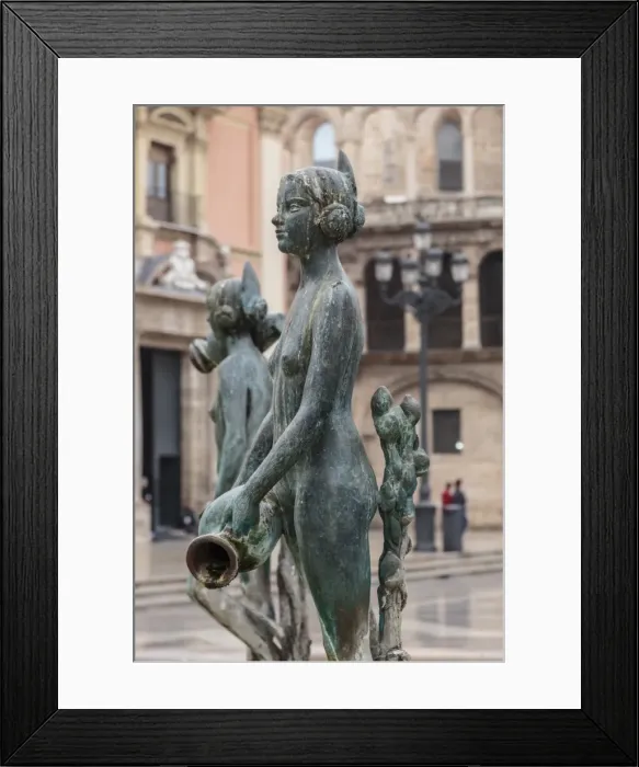 Framed Print : Maiden statue, Central Fountain representing Rio Turia, and cathedral, Plaza de la Virgen, Valencia, Spain, Europe Framed Print : Maiden statue, Central Fountain representing Rio Turia, and cathedral, Plaza de la Virgen, Valencia, Spain, Europe