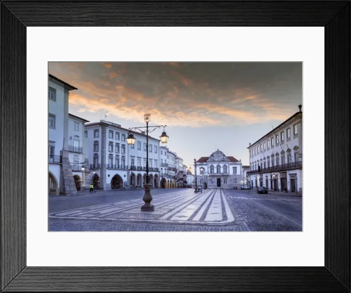 Framed Print : Giraldo Square (Praca do Giraldo) in the historic centre, Evora, UNESCO World Heritage Site Framed Print : Giraldo Square (Praca do Giraldo) in the historic centre, Evora, UNESCO World Heritage Site