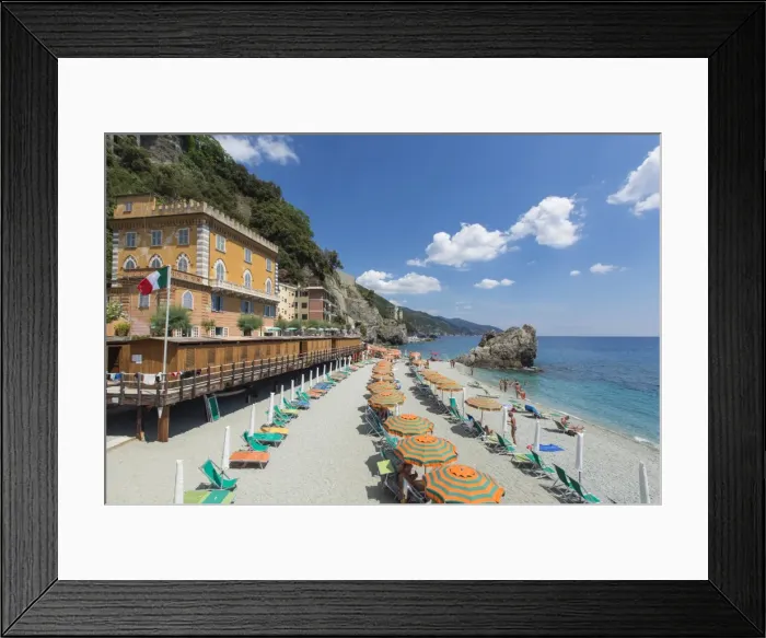 Framed Print : Monterosso al Mare, Cinque Terre, UNESCO World Heritage Site, Liguria, Italy, Europe Framed Print : Monterosso al Mare, Cinque Terre, UNESCO World Heritage Site, Liguria, Italy, Europe