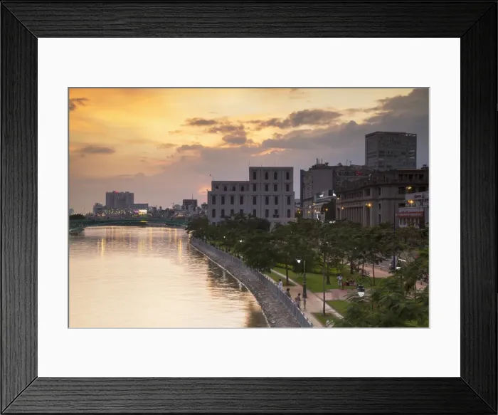 Framed Print : View of park and Ben Ngde River at sunset, Ho Chi Minh City, Vietnam, Indochina, Southeast Asia Framed Print : View of park and Ben Ngde River at sunset, Ho Chi Minh City, Vietnam, Indochina, Southeast Asia
