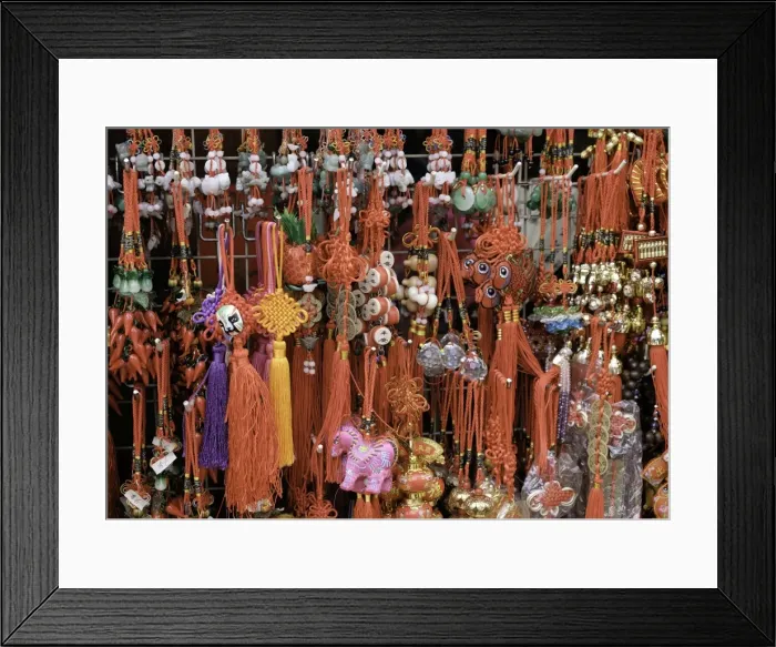 Framed Print : Chinese souvenirs on a market stall in Singapore, Southeast Asia, Asia Framed Print : Chinese souvenirs on a market stall in Singapore, Southeast Asia, Asia