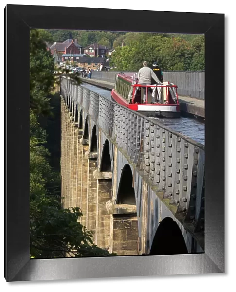 Pontcysyllte Aqueduct, built 1795 to 1805, UNESCO World Heritage Site, and the Ellesmere Canal