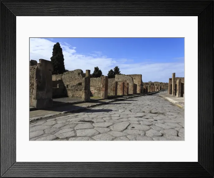 Framed Print : Long cobbled street, Roman ruins of Pompeii, UNESCO World Heritage Site, Campania Framed Print : Long cobbled street, Roman ruins of Pompeii, UNESCO World Heritage Site, Campania