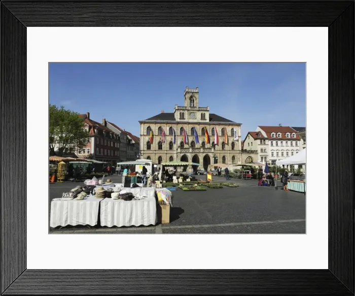 Framed Print : The City Hall (Rathaus) and market stalls on the cobbled Market Place (Marktplatz) in Weimar Framed Print : The City Hall (Rathaus) and market stalls on the cobbled Market Place (Marktplatz) in Weimar