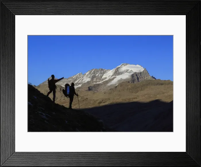 Framed Print : Hikers admire the view of Alpi Graie (Graian Alps) landscape, Gran Paradiso National Park Framed Print : Hikers admire the view of Alpi Graie (Graian Alps) landscape, Gran Paradiso National Park