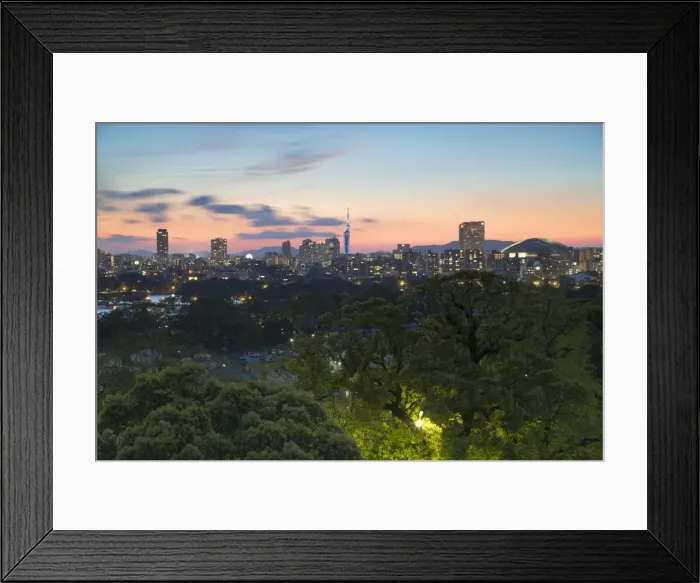 Framed Print : Coastal area skyline at sunset, Fukuoka, Kyushu, Japan, Asia Framed Print : Coastal area skyline at sunset, Fukuoka, Kyushu, Japan, Asia