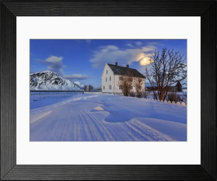 Framed Print : Typical house surrounded by snow on a cold winter day at dusk, Flakstad, Lofoten Islands Framed Print : Typical house surrounded by snow on a cold winter day at dusk, Flakstad, Lofoten Islands