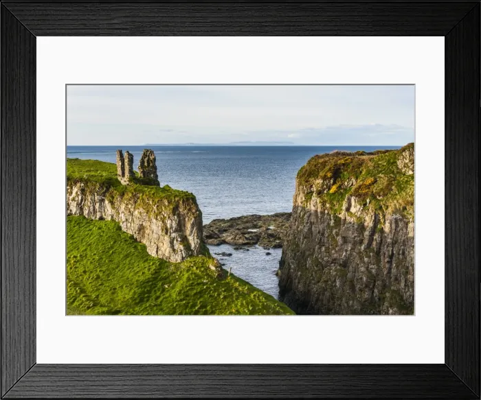Framed Print : Dunseverick Castle near the Giants Causeway, County Antrim, Ulster, Northern Ireland Framed Print : Dunseverick Castle near the Giants Causeway, County Antrim, Ulster, Northern Ireland