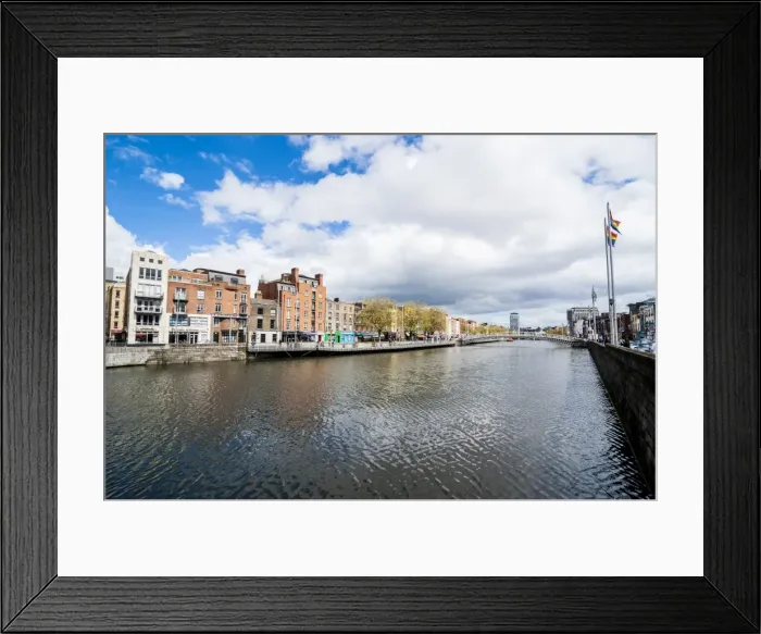 Framed Print : River Liffey flowing through Dublin, Republic of Ireland, Europe