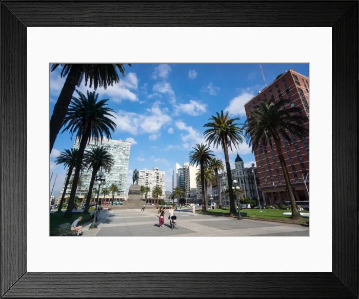 Framed Print : Plaza Independencia, Montevideo, Uruguay, South America Framed Print : Plaza Independencia, Montevideo, Uruguay, South America