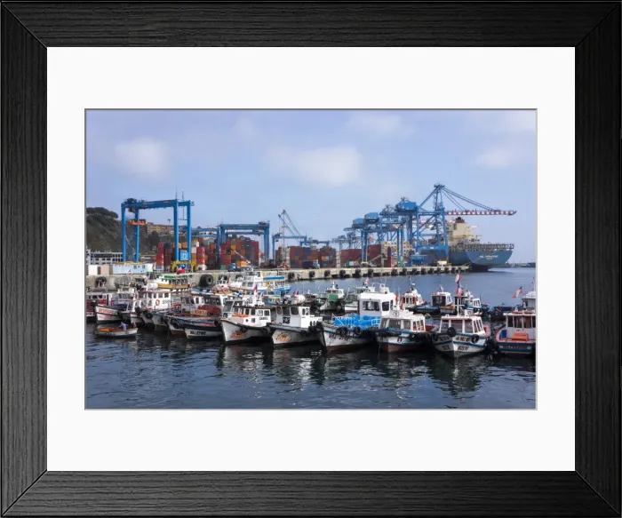 Framed Print : Harbour, Valparaiso, UNESCO World Heritage Site, Chile, South America Framed Print : Harbour, Valparaiso, UNESCO World Heritage Site, Chile, South America