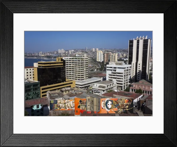 Framed Print : Wonderful graffiti, Valparaiso, UNESCO World Heritage Site, Chile, South America Framed Print : Wonderful graffiti, Valparaiso, UNESCO World Heritage Site, Chile, South America