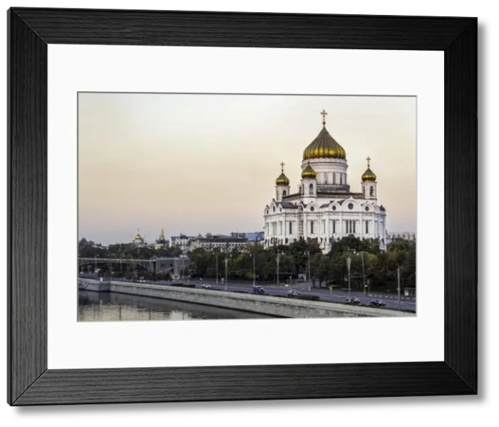 Framed Print : Cathedral of Christ the Saviour and Moskva River, Moscow, Russia, Europe Framed Print : Cathedral of Christ the Saviour and Moskva River, Moscow, Russia, Europe