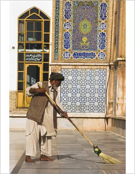 Man sweeping, Friday Mosque or Masjet-eJam, Herat, Herat Province, Afghanistan, Asia