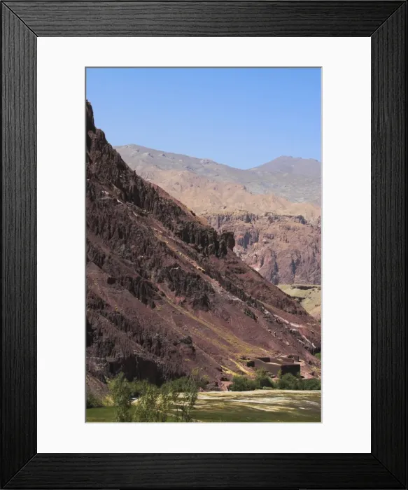 Framed Print : Pai Mori Gorge, between Kabul and Bamiyan (the southern route), Bamiyan province Framed Print : Pai Mori Gorge, between Kabul and Bamiyan (the southern route), Bamiyan province