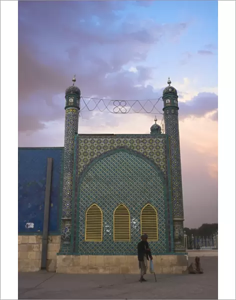 Amputee outside the Shrine of Hazrat Ali, who was assissinated in 661, Mazar-I-Sharif