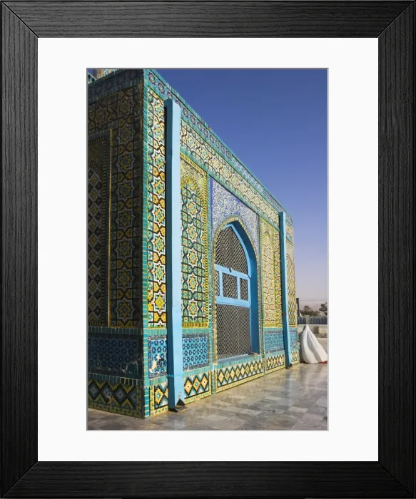 Framed Print : Pilgrim at the Shrine of Hazrat Ali, Mazar-i-Sharif, Balkh, Afghanistan, Asia Framed Print : Pilgrim at the Shrine of Hazrat Ali, Mazar-i-Sharif, Balkh, Afghanistan, Asia