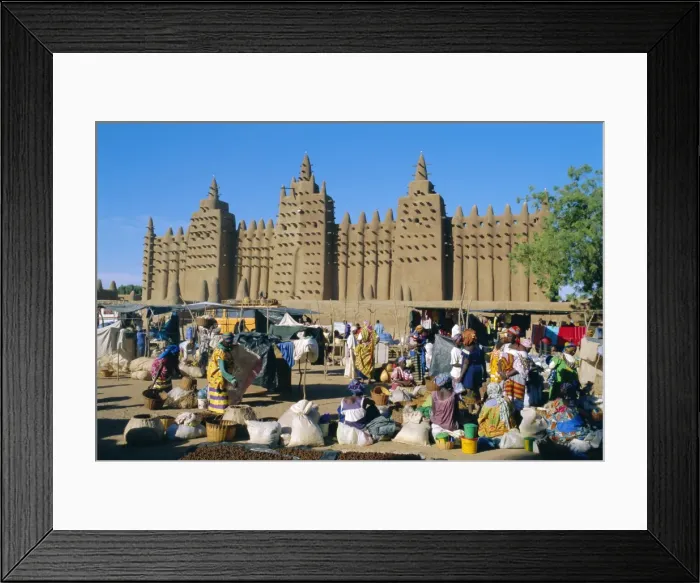 Framed Print : The Grand Mosque and Monday Market in the foreground, Djenne, Mali Framed Print : The Grand Mosque and Monday Market in the foreground, Djenne, Mali