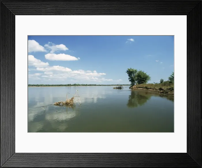 Framed Print : Mana Pools National Park, UNESCO World Heritage Site, Zimbabwe, Africa Framed Print : Mana Pools National Park, UNESCO World Heritage Site, Zimbabwe, Africa