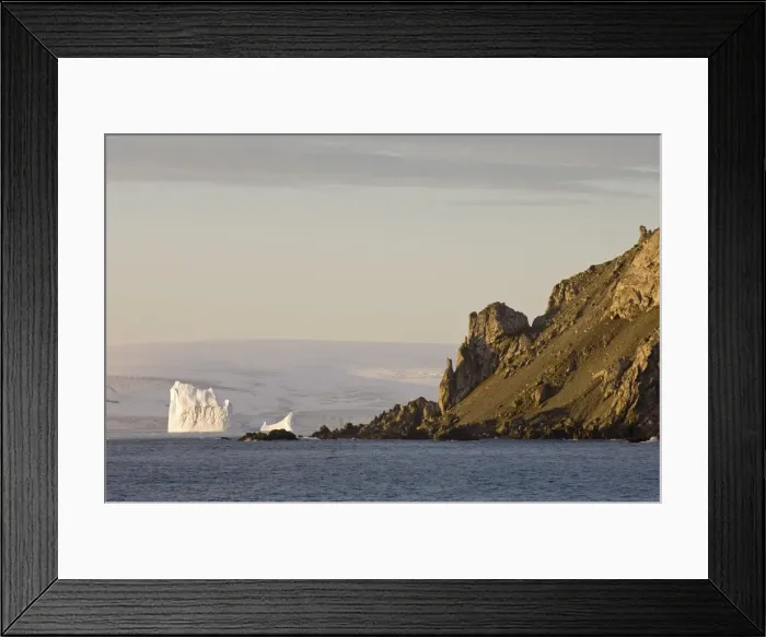 Framed Print : False Bay, Livingston Island, South Shetland Islands, Antarctica, Polar Regions