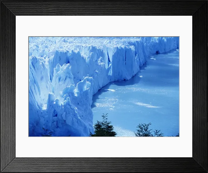 Framed Print : Aerial view of icebergs at Moreno Glacier (Perito Moreno), Parque Nacional Los Glaciares Framed Print : Aerial view of icebergs at Moreno Glacier (Perito Moreno), Parque Nacional Los Glaciares