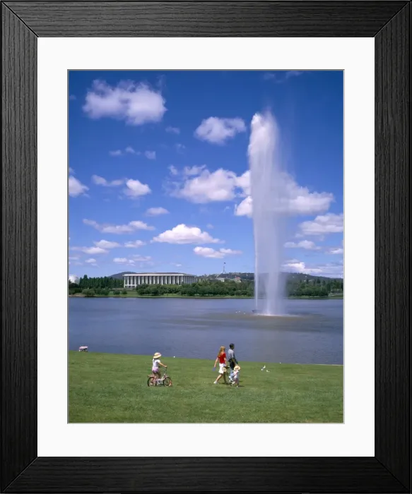 Framed Print : Captain Cook Memorial Fountain (Water Jet), Lake Burley Griffin, Canberra Framed Print : Captain Cook Memorial Fountain (Water Jet), Lake Burley Griffin, Canberra