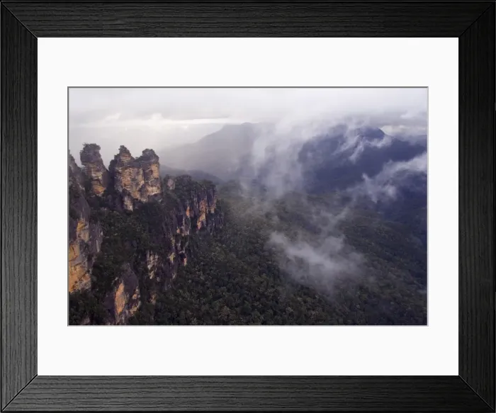 Framed Print : Swirling mists around the Three Sisters rock outcrops at Katoomba, Blue Mountains National Park Framed Print : Swirling mists around the Three Sisters rock outcrops at Katoomba, Blue Mountains National Park