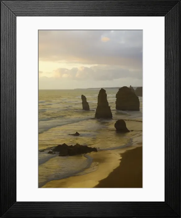 Framed Print : The Twelve Apostles, Port Campbell National Park, Great Ocean Road, Victoria Framed Print : The Twelve Apostles, Port Campbell National Park, Great Ocean Road, Victoria