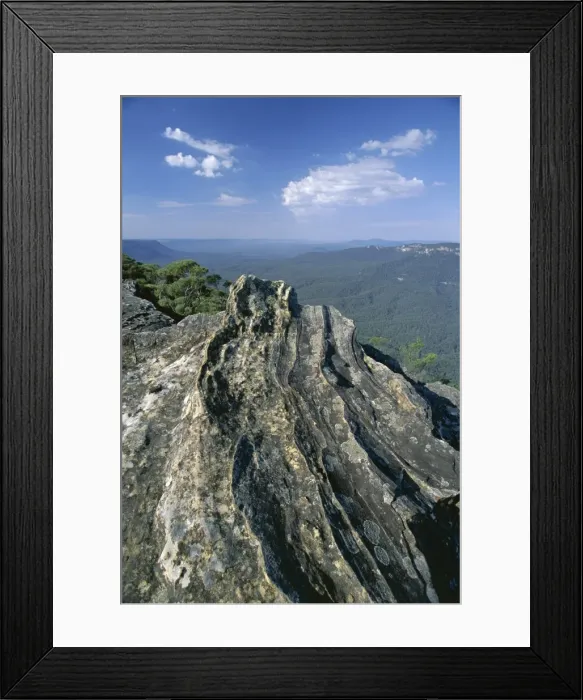 Framed Print : View from limestone pavement across the Jamison Valley in the Blue Mountains National Park where the blue haze is caused by eucalyptus oil, near Katoomba, UNESCO World Heritage Site, New South Wales (N. S. W. ) Framed Print : View from limestone pavement across the Jamison Valley in the Blue Mountains National Park where the blue haze is caused by eucalyptus oil, near Katoomba, UNESCO World Heritage Site, New South Wales (N. S. W. )