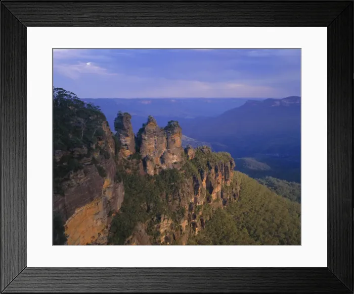 Framed Print : The Three Sisters, Blue Mountains, New South Wales, Australia Framed Print : The Three Sisters, Blue Mountains, New South Wales, Australia