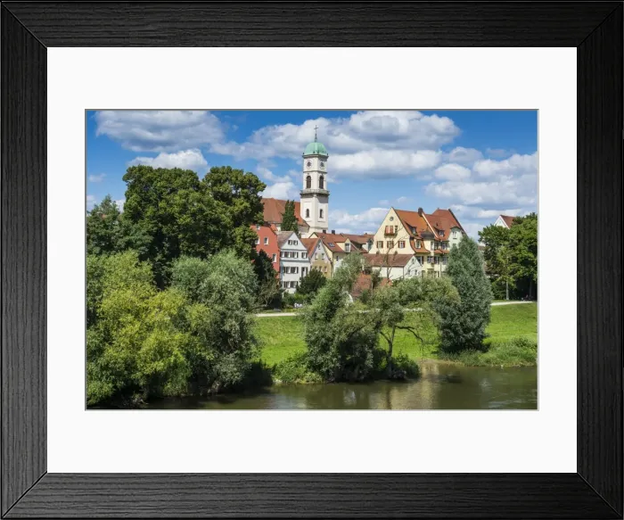 Framed Print : Stadtamhof, old quarter in Regensburg, UNESCO World Heritage Site, Bavaria, Germany Framed Print : Stadtamhof, old quarter in Regensburg, UNESCO World Heritage Site, Bavaria, Germany