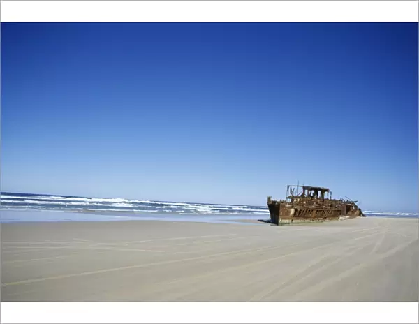 Boat wreck on the beach, Fraser Island, Queensland, Australia, Pacific