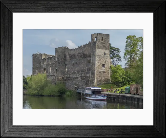 Framed Print : Castle and River Trent, Newark, Nottinghamshire, England, United Kingdom, Europe Framed Print : Castle and River Trent, Newark, Nottinghamshire, England, United Kingdom, Europe